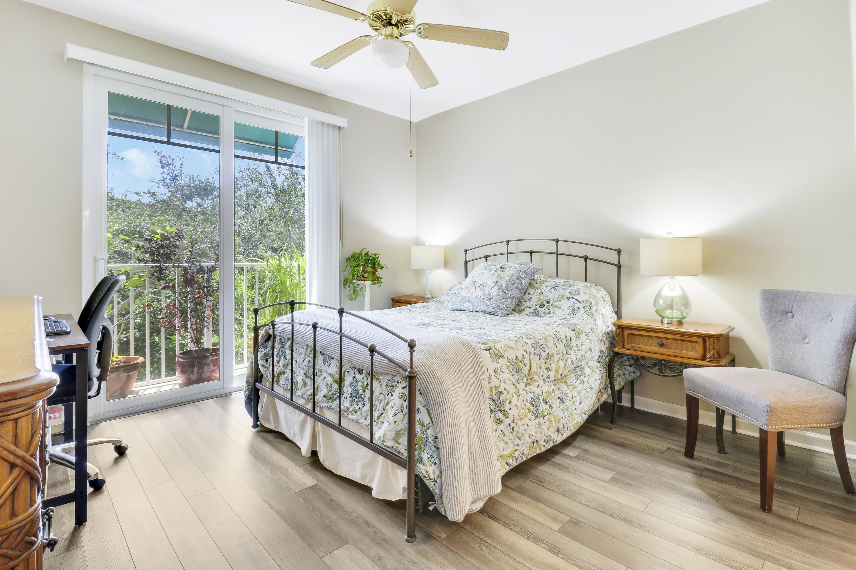 4736 Chancellor Drive 23