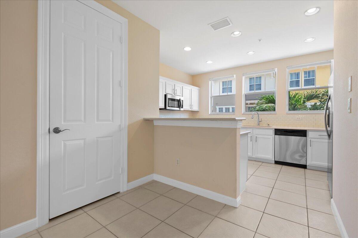 1730 Borrego Way 2