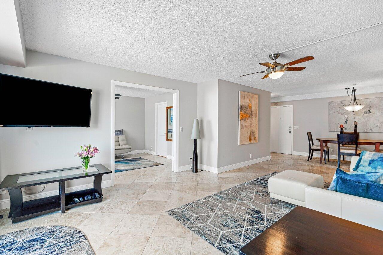 4511 S Ocean Boulevard 106