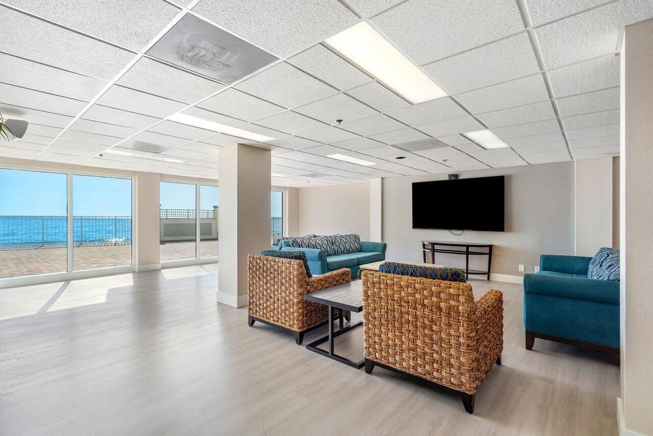 4511 S Ocean Boulevard 106