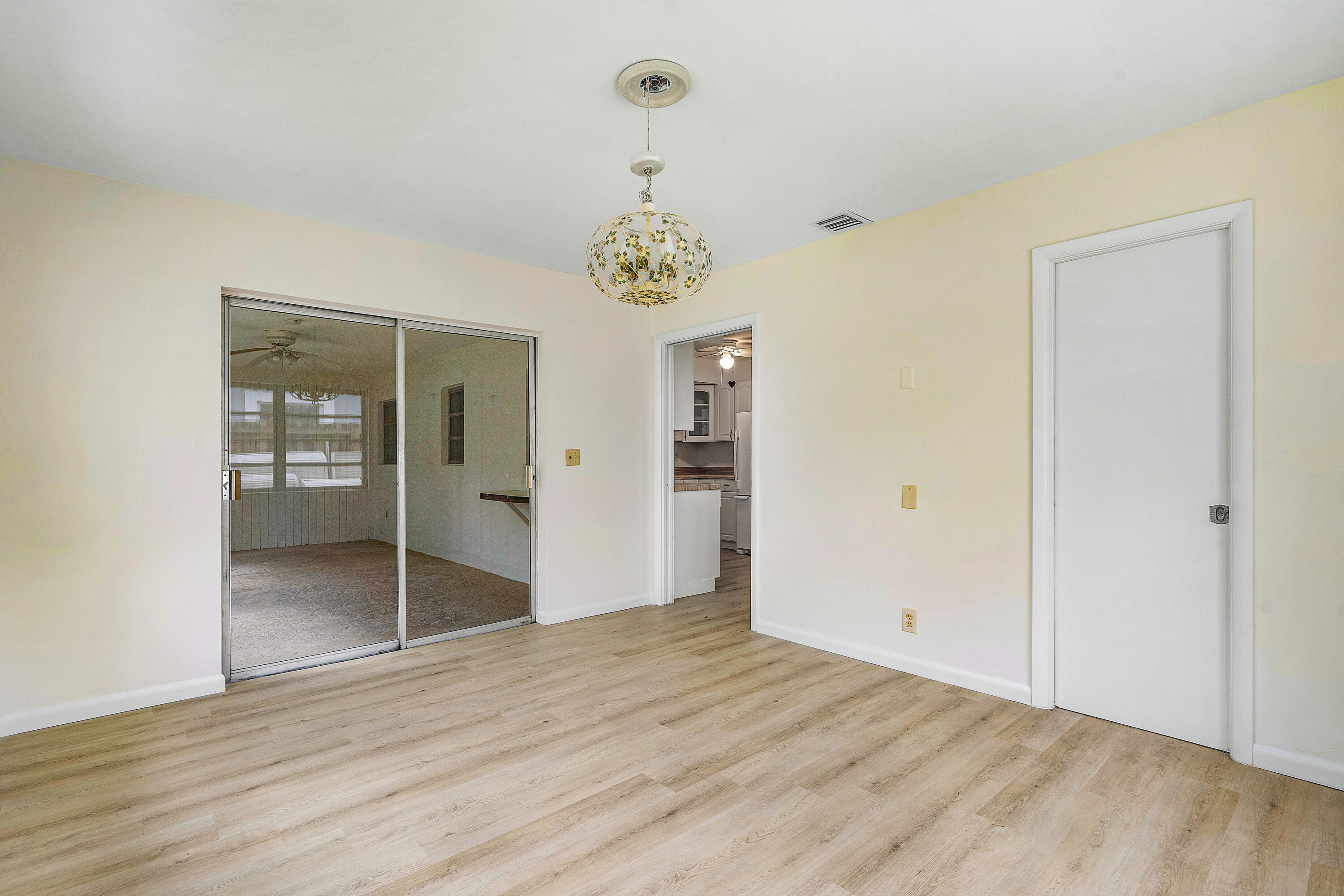 1720 N Ocean Breeze