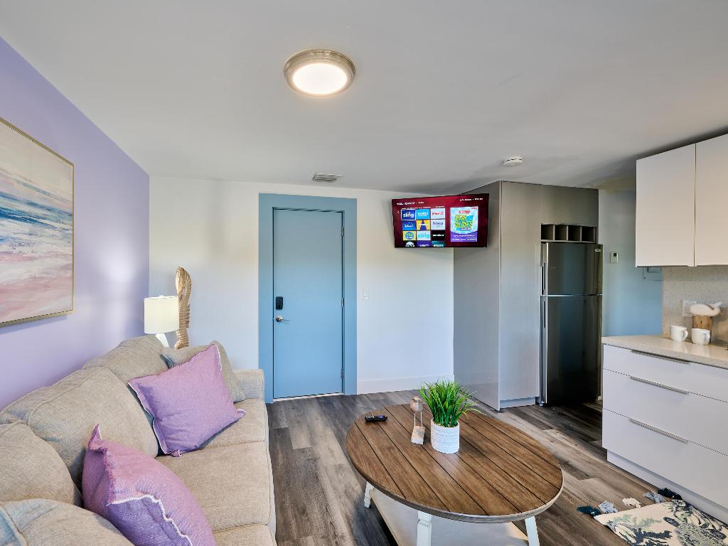 2020 Washington Street 5