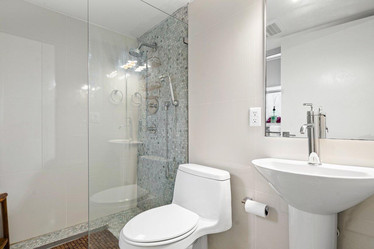 1202 Palm Trail 1