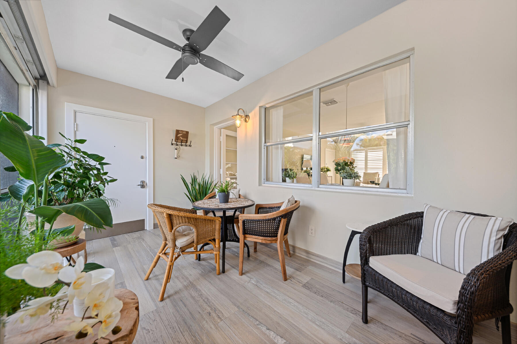 1015 Ingraham Avenue 8