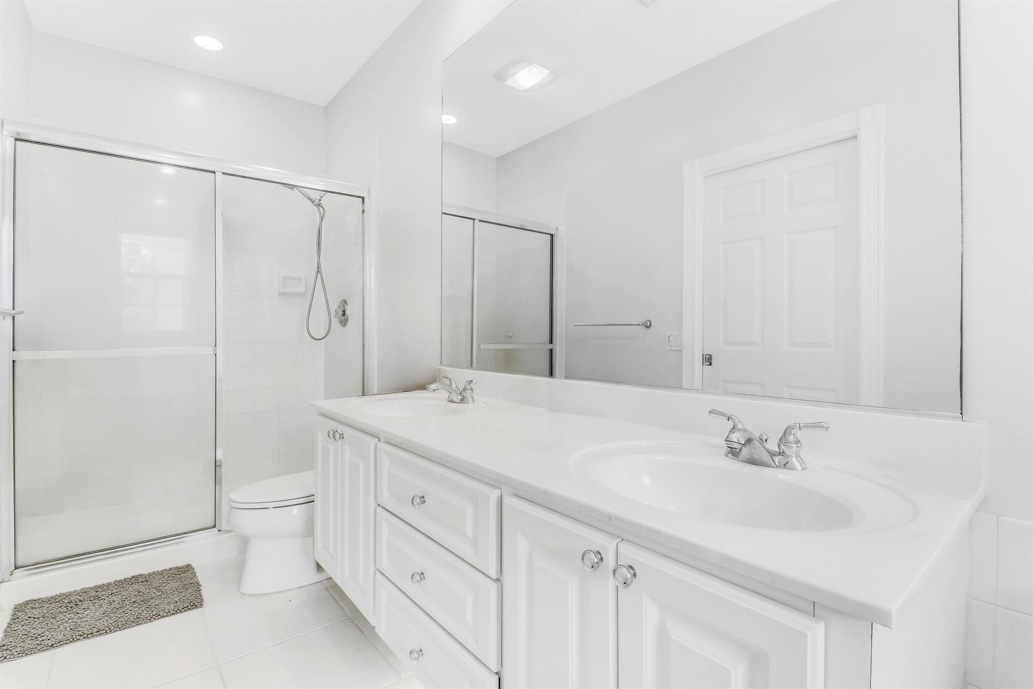 3111 E Community Drive Dr