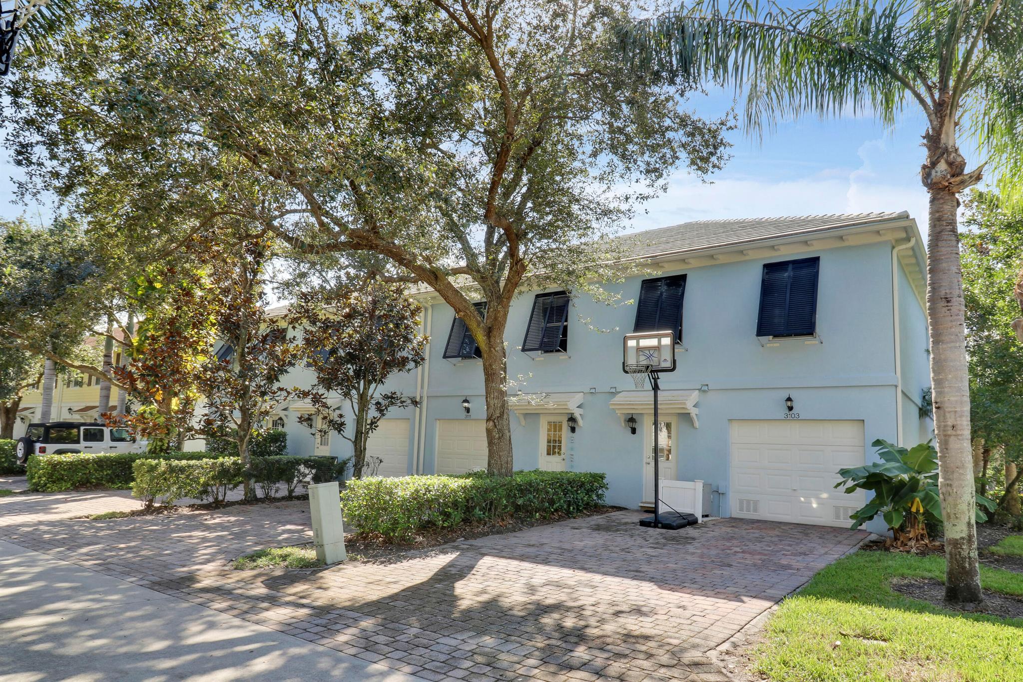 3111 E Community Drive Dr