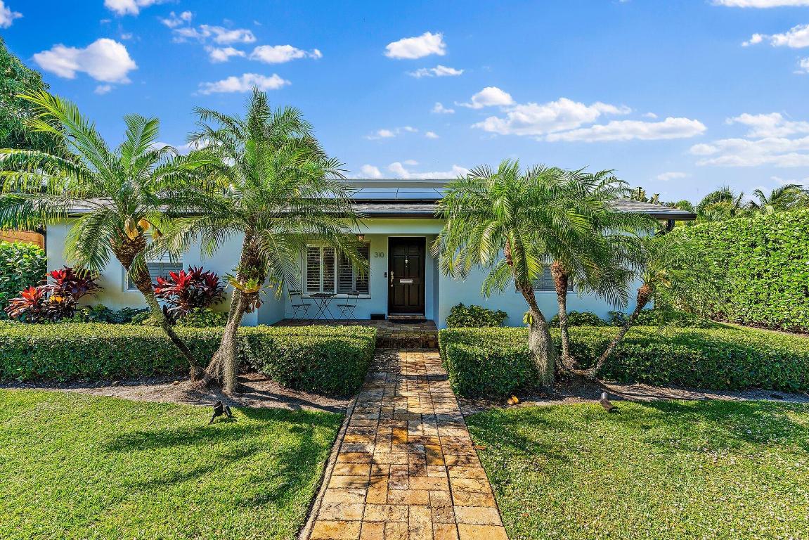 310 Edgewood Drive N