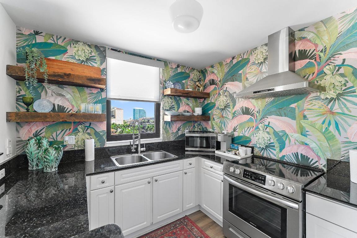 651 Okeechobee Boulevard 612