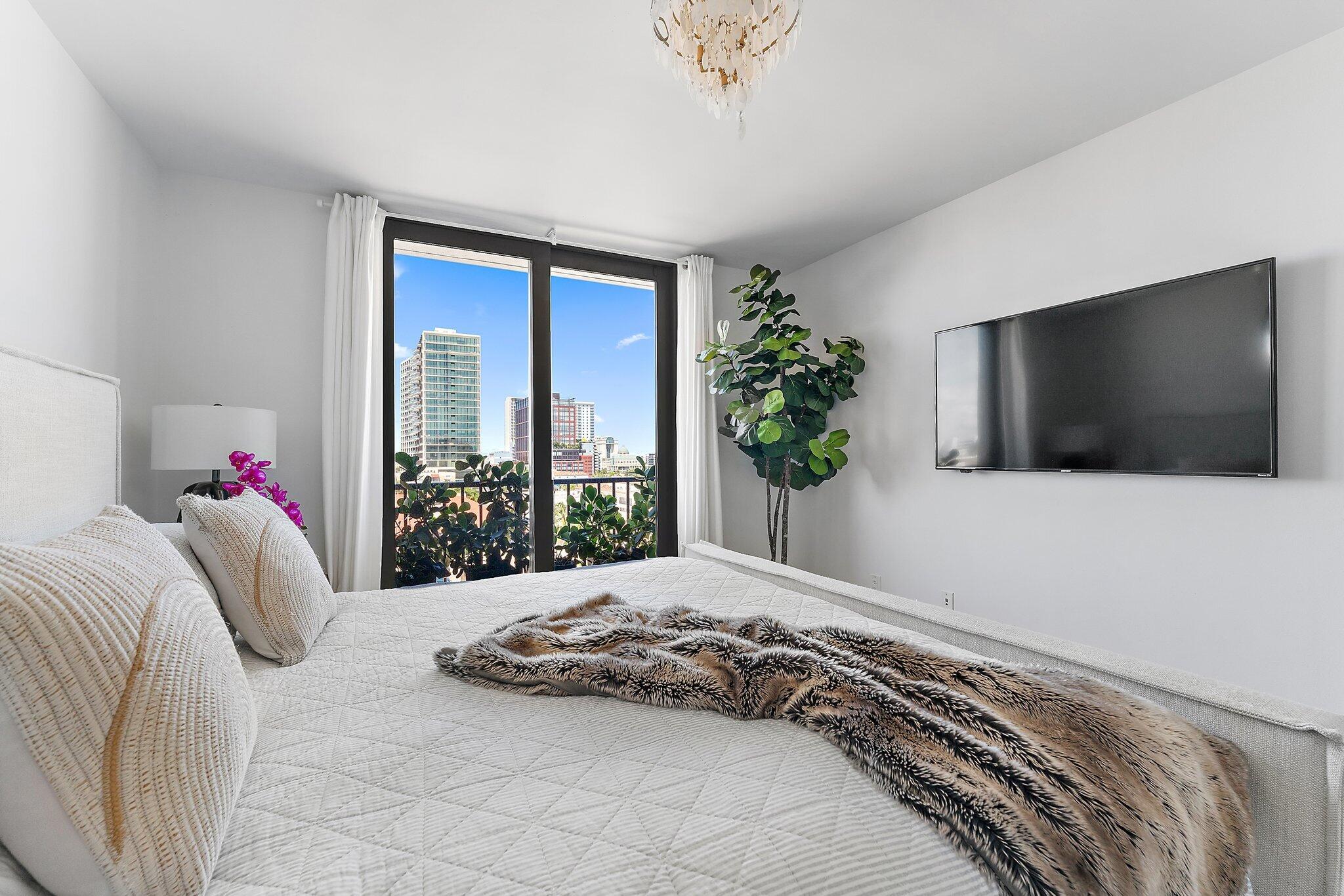 651 Okeechobee Boulevard 612