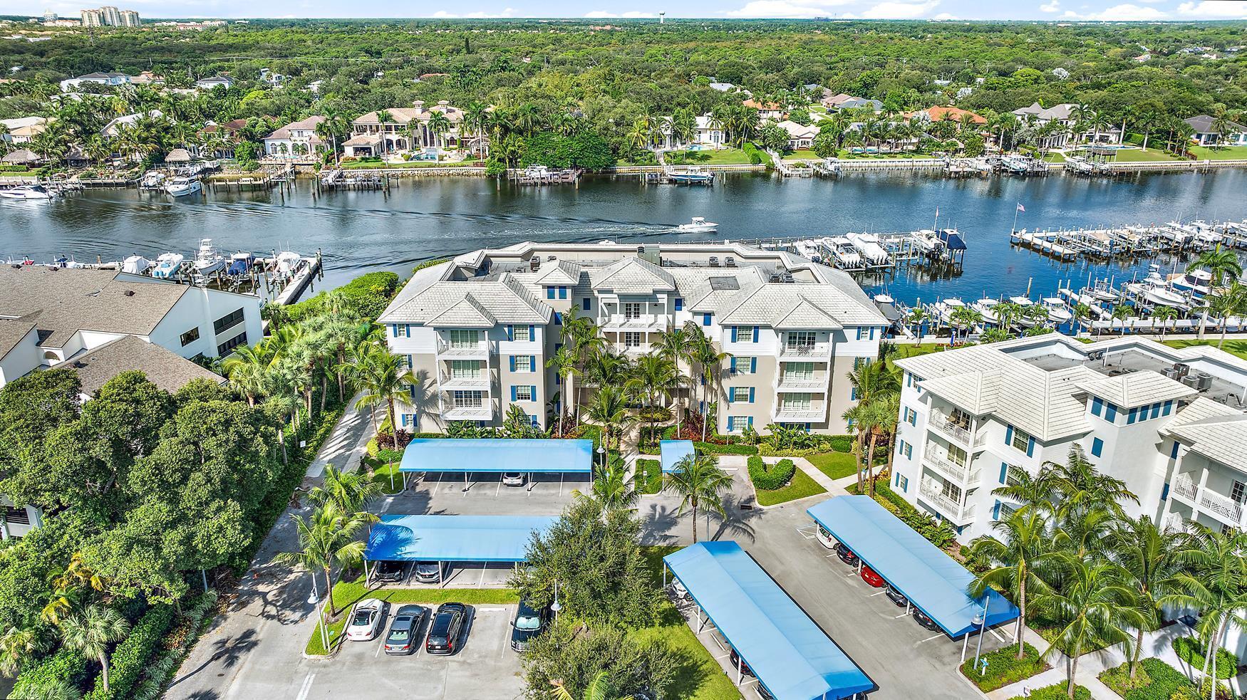 632 Bay Colony Drive S