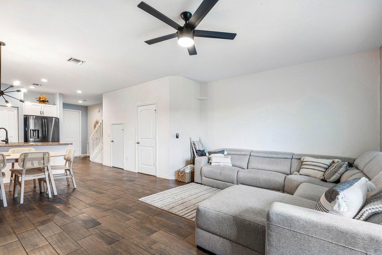 1184 Paisley Court