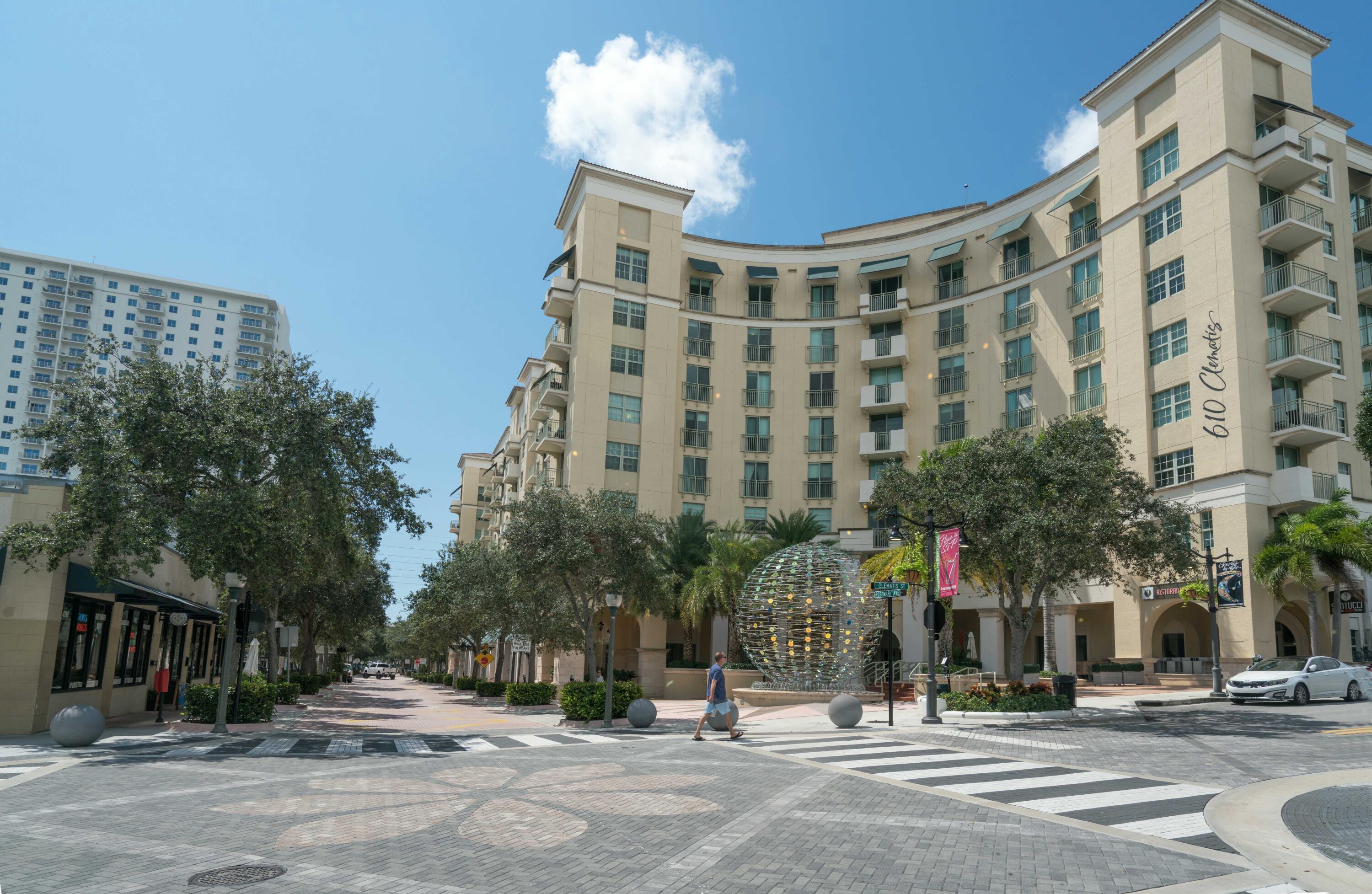 610 Clematis Street 528