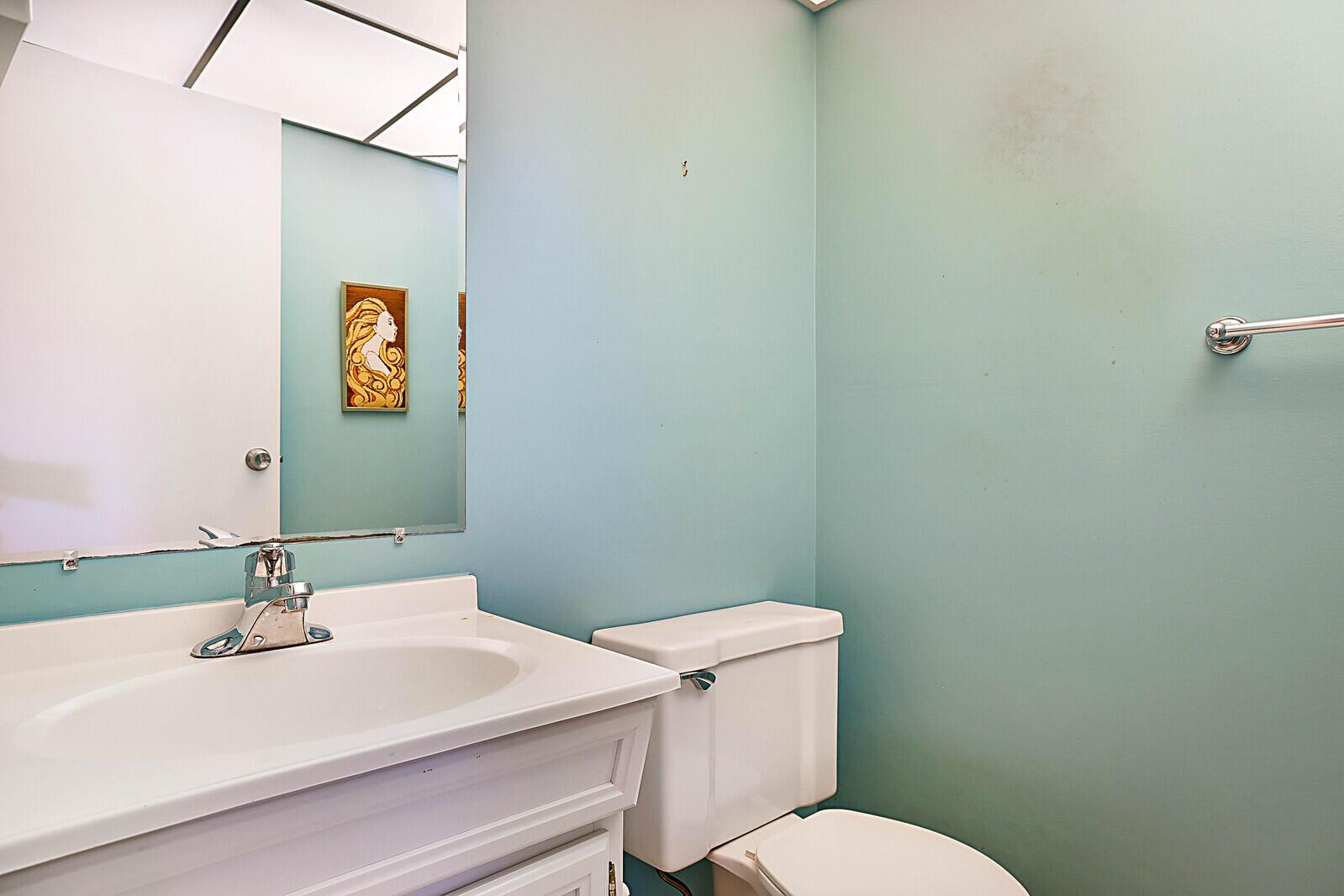 222 Flanders Drive E