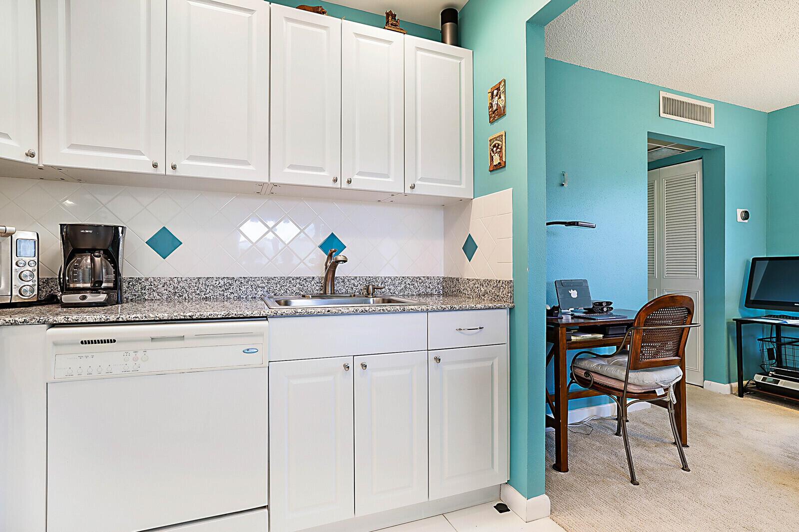 222 Flanders Drive E