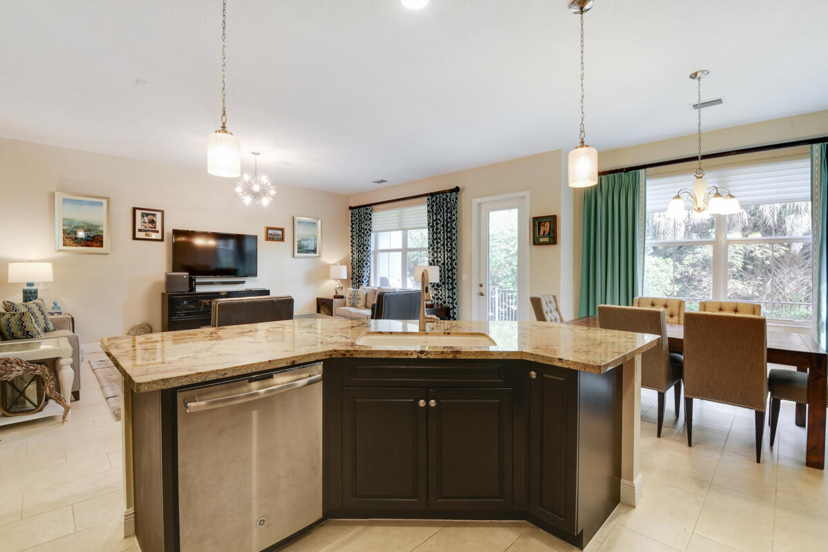 7135 Kensington Court