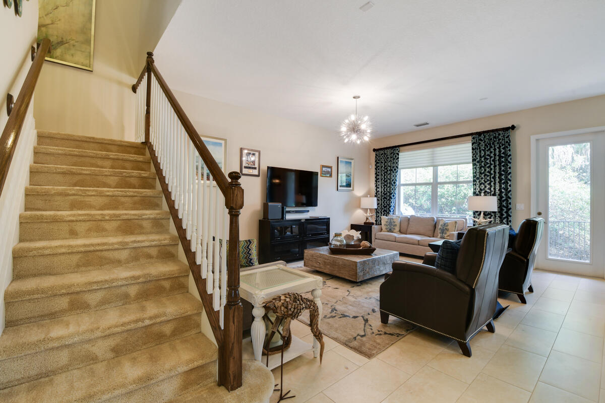 7135 Kensington Court