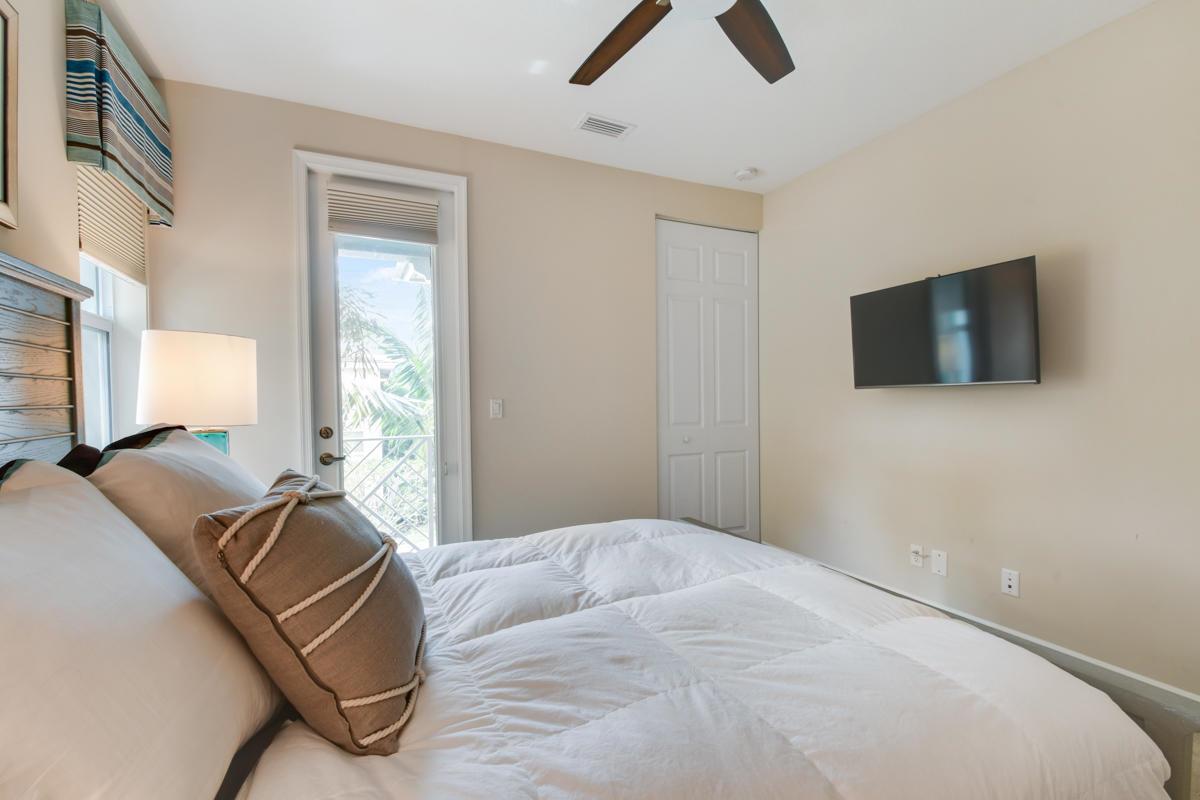 7135 Kensington Court