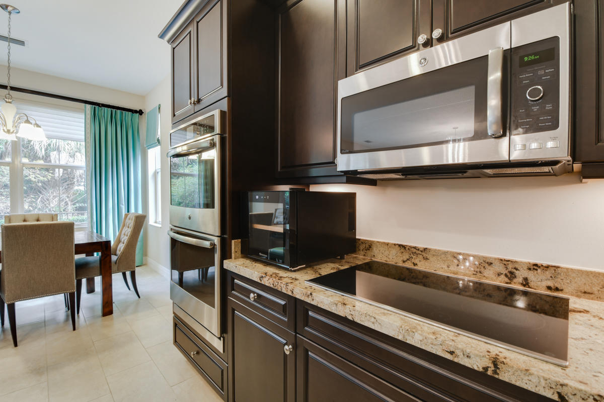 7135 Kensington Court