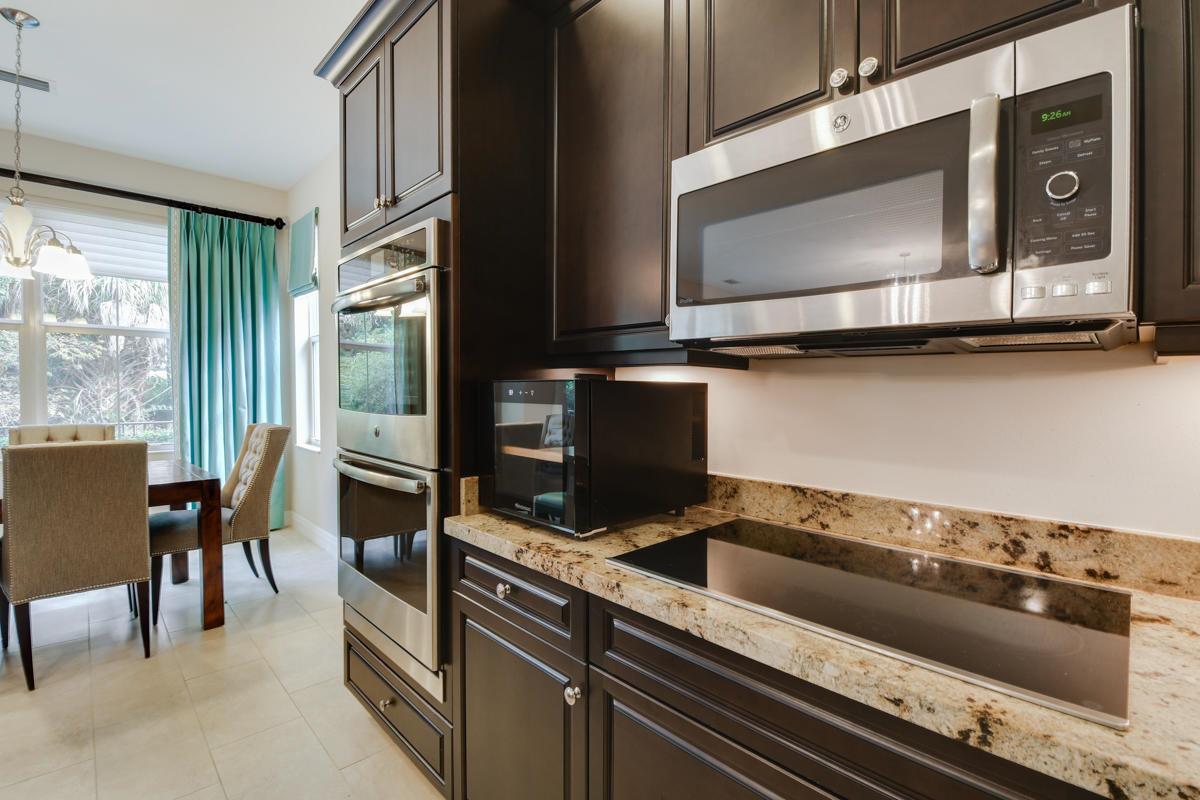 7135 Kensington Court