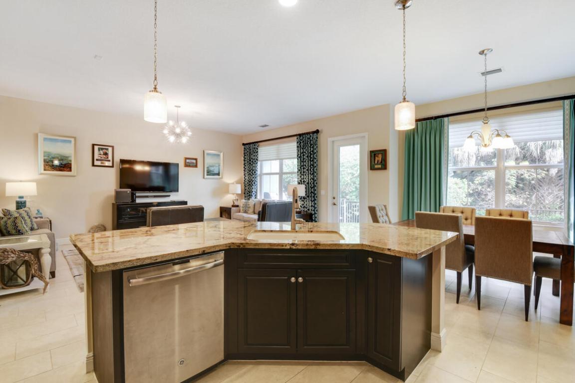 7135 Kensington Court