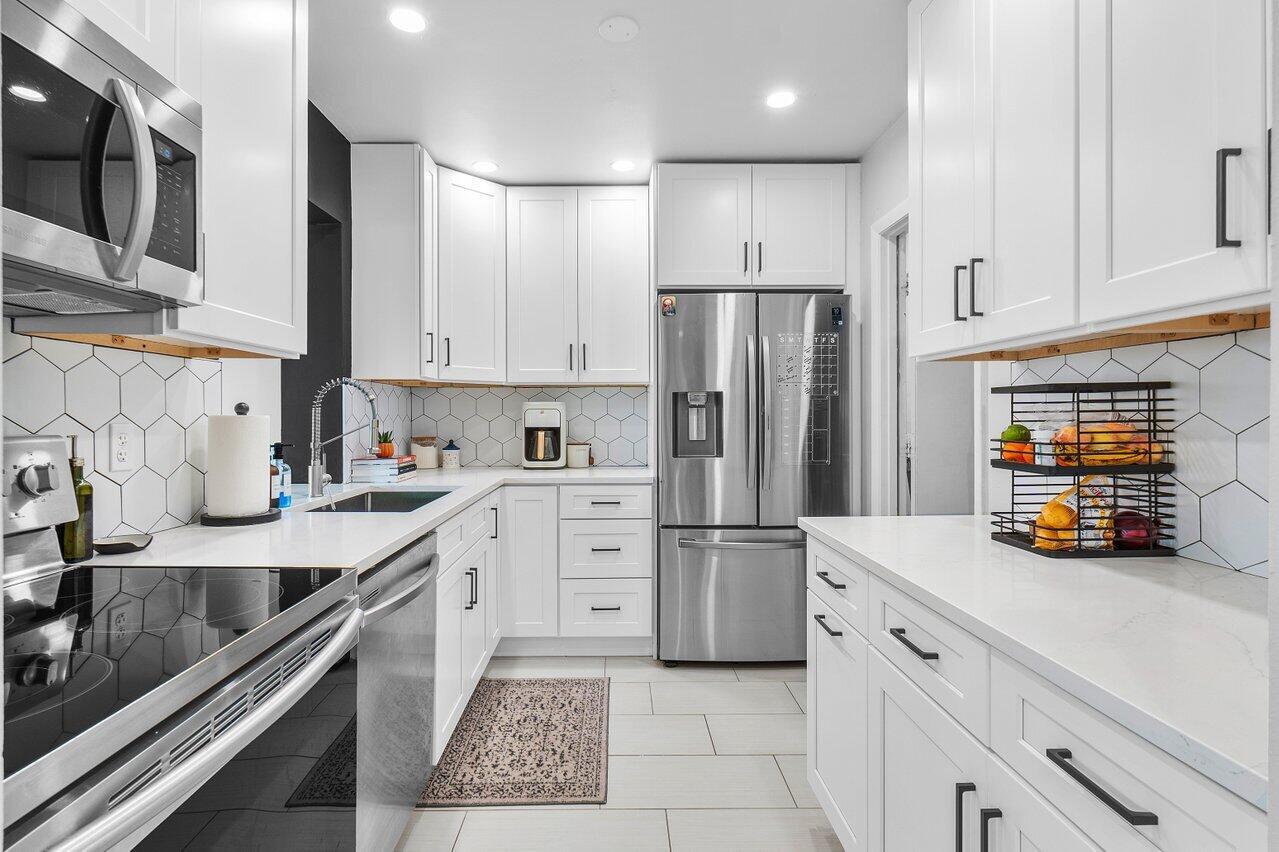 4180 Pine Aire Drive