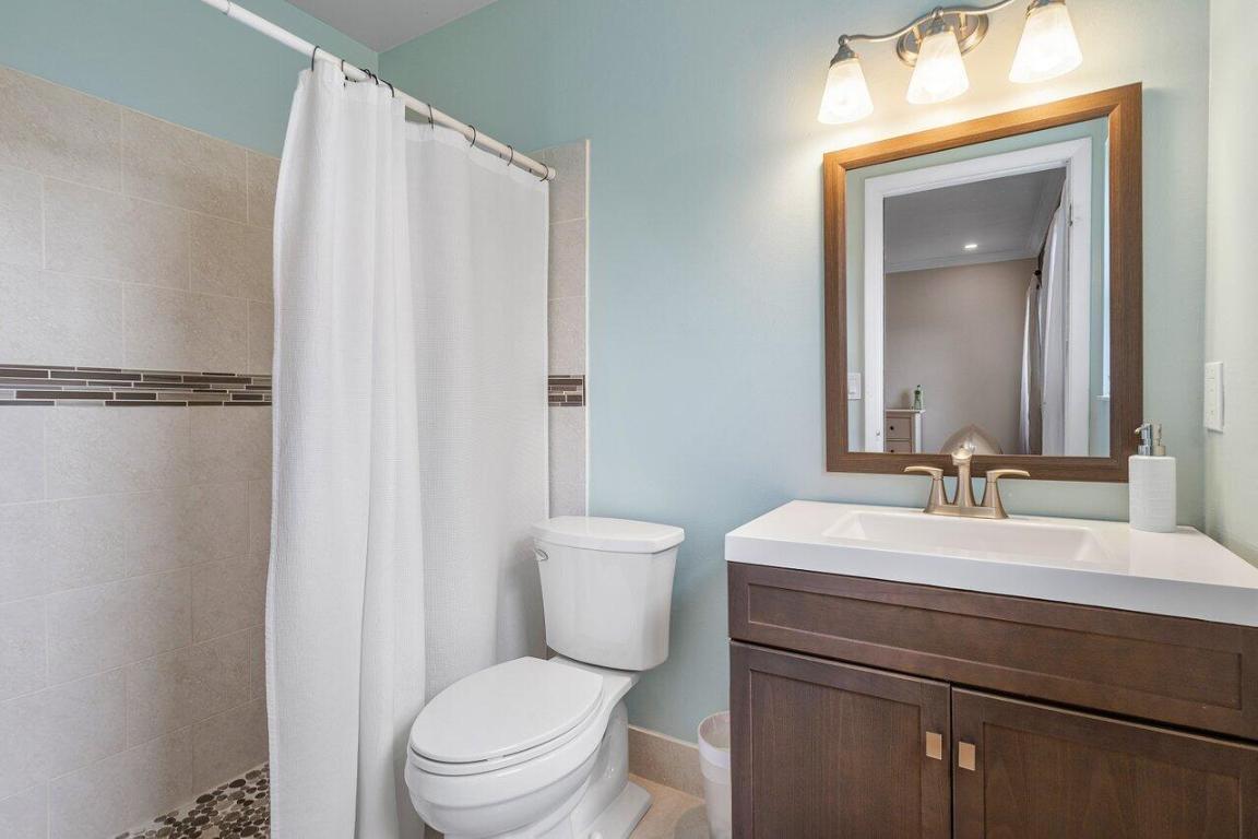 4180 Pine Aire Drive