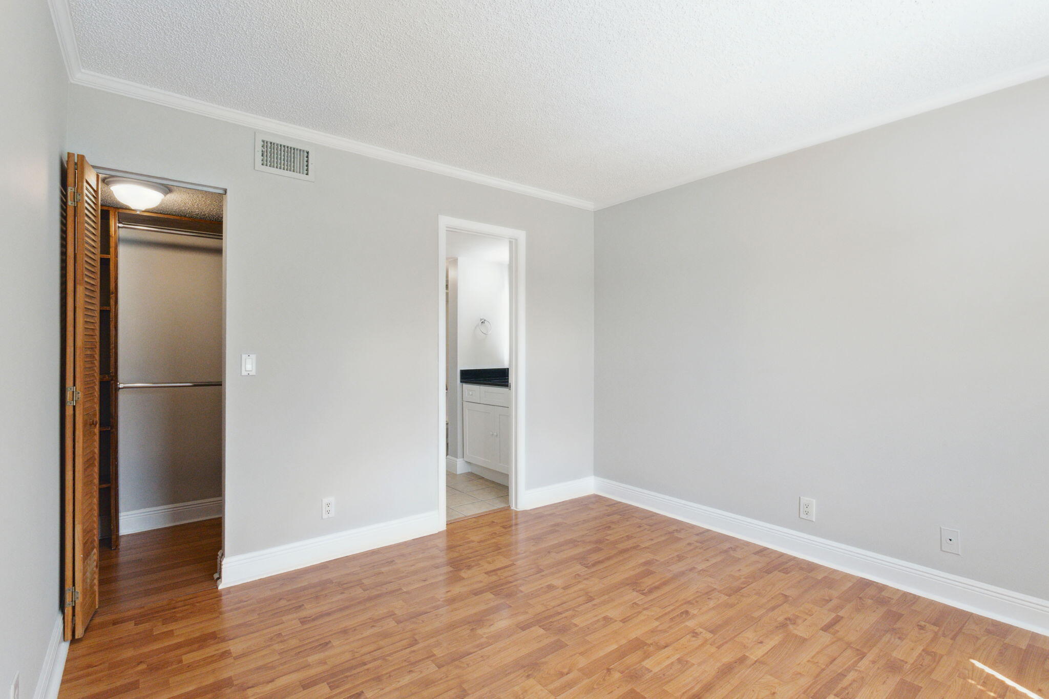 21895 Lake Forest Circle 103