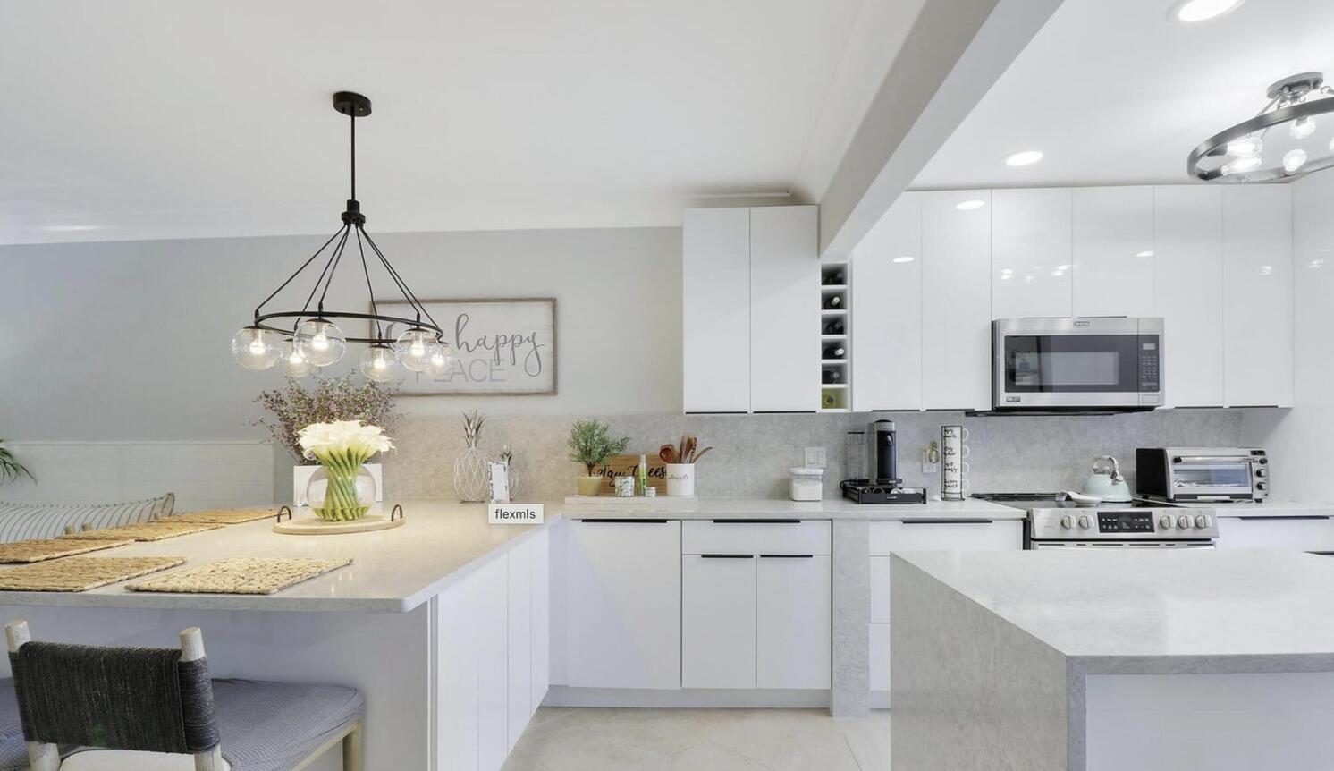 1910 S Ocean Boulevard 318