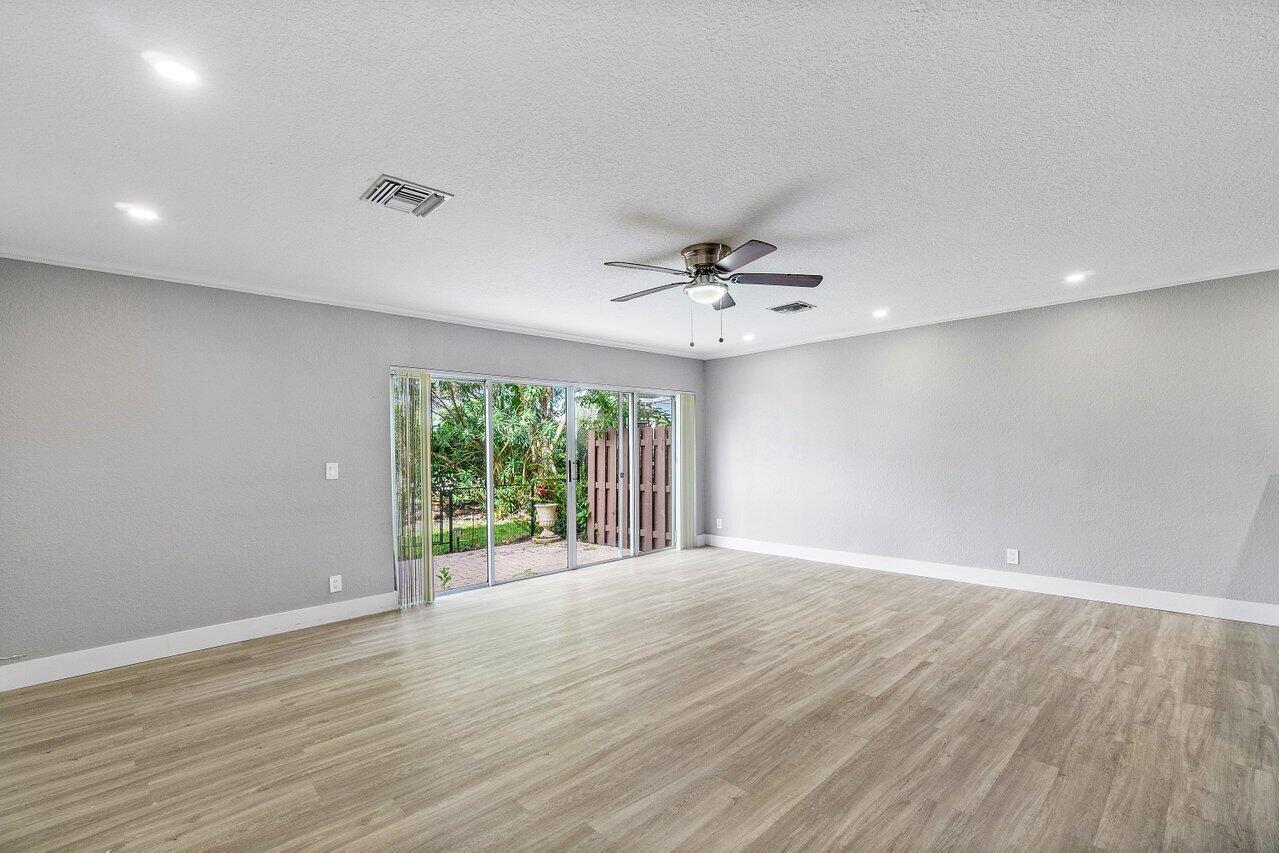 9498 Boca River Circle