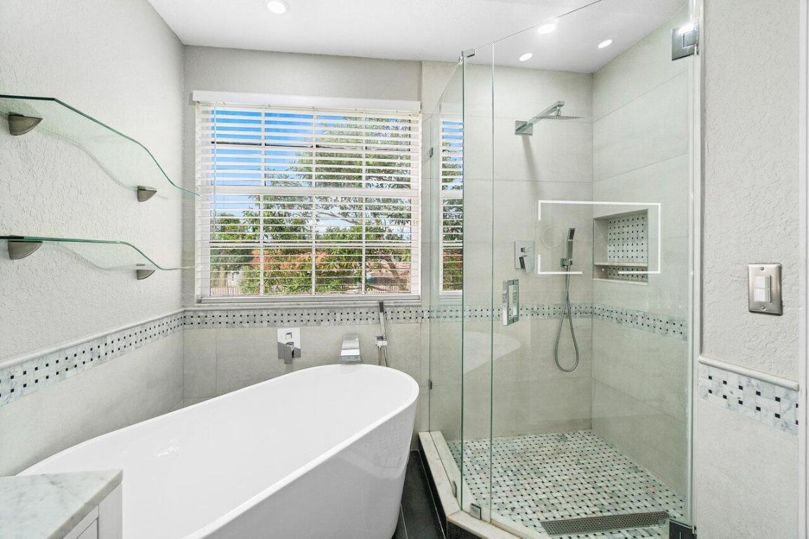 9498 Boca River Circle