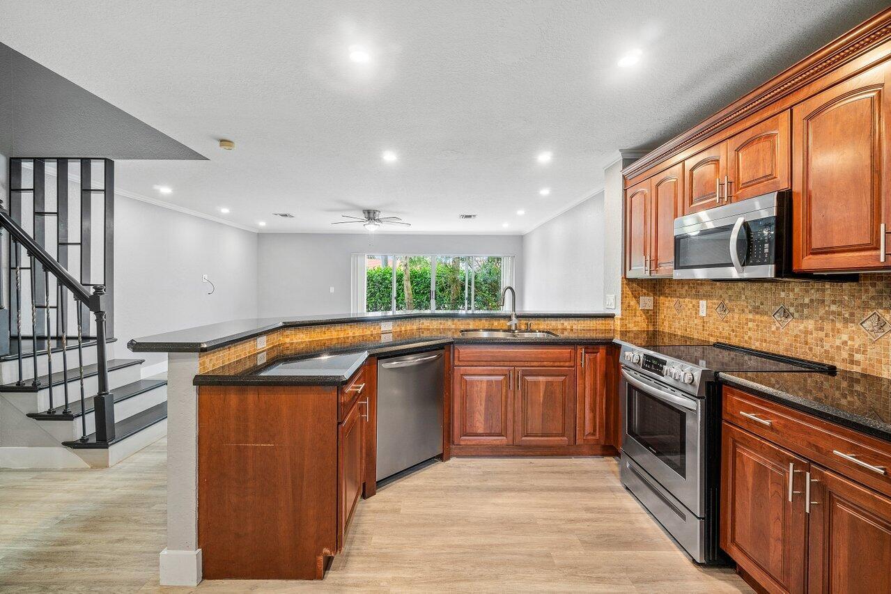 9498 Boca River Circle