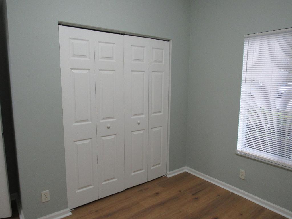 4515 Oak Terrace Drive