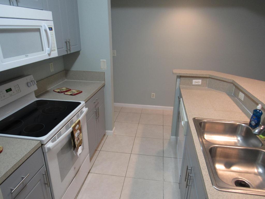 4515 Oak Terrace Drive