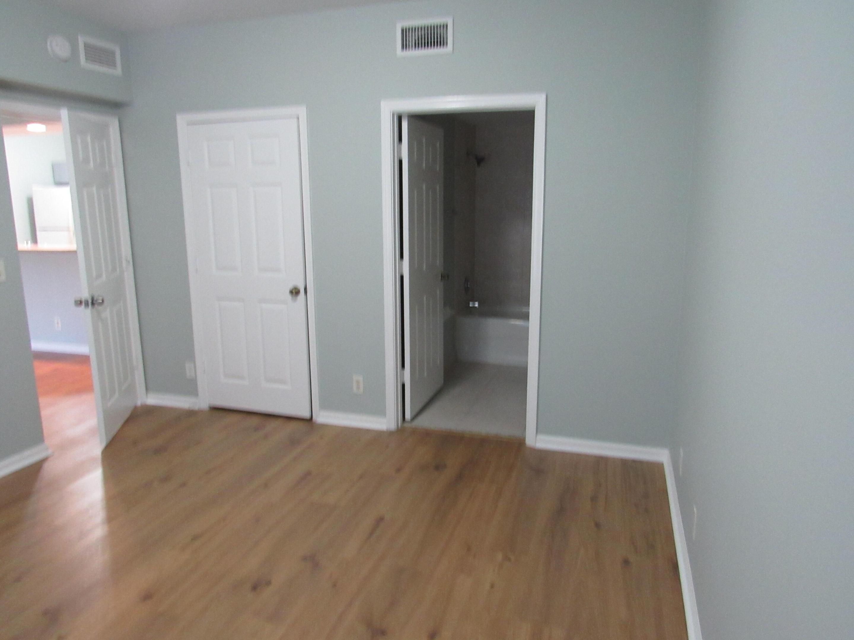 4515 Oak Terrace Drive