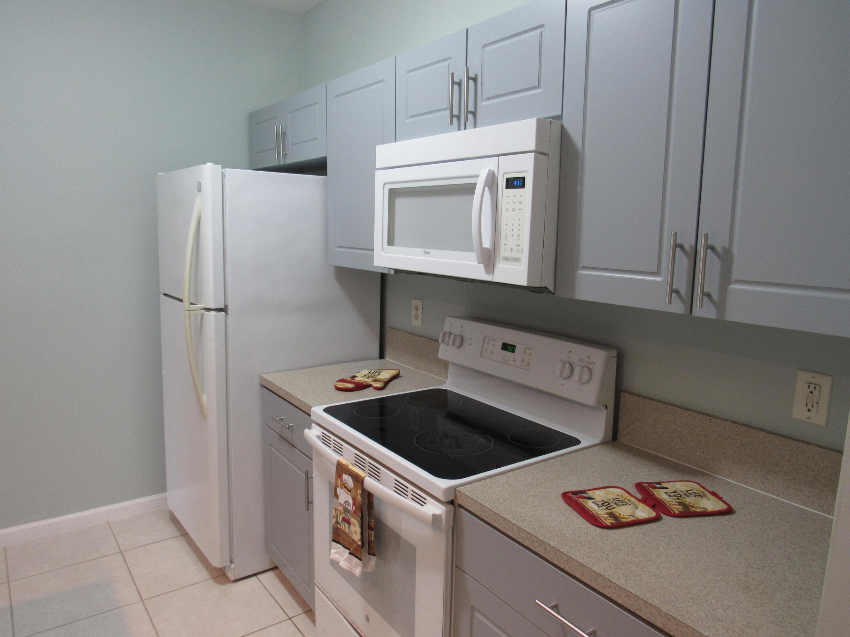 4515 Oak Terrace Drive