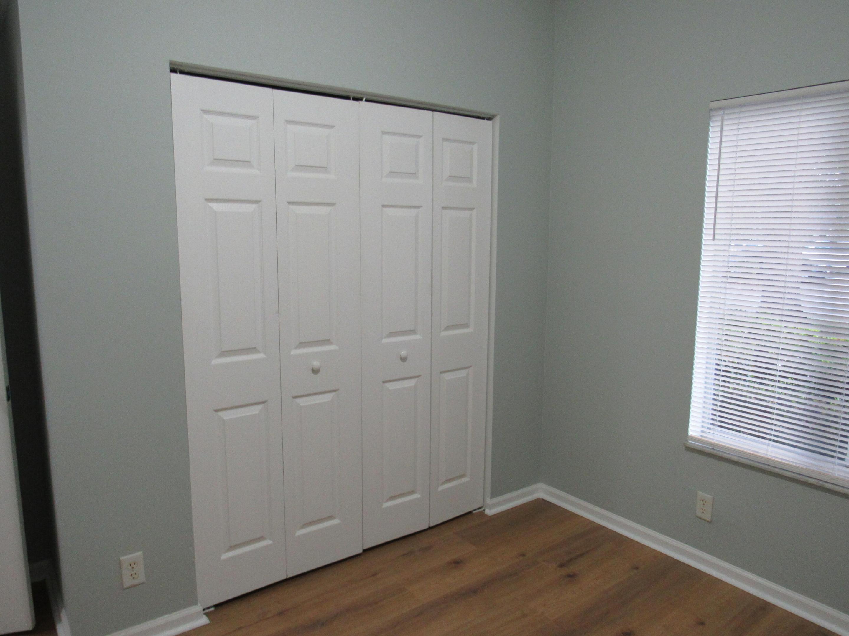 4515 Oak Terrace Drive