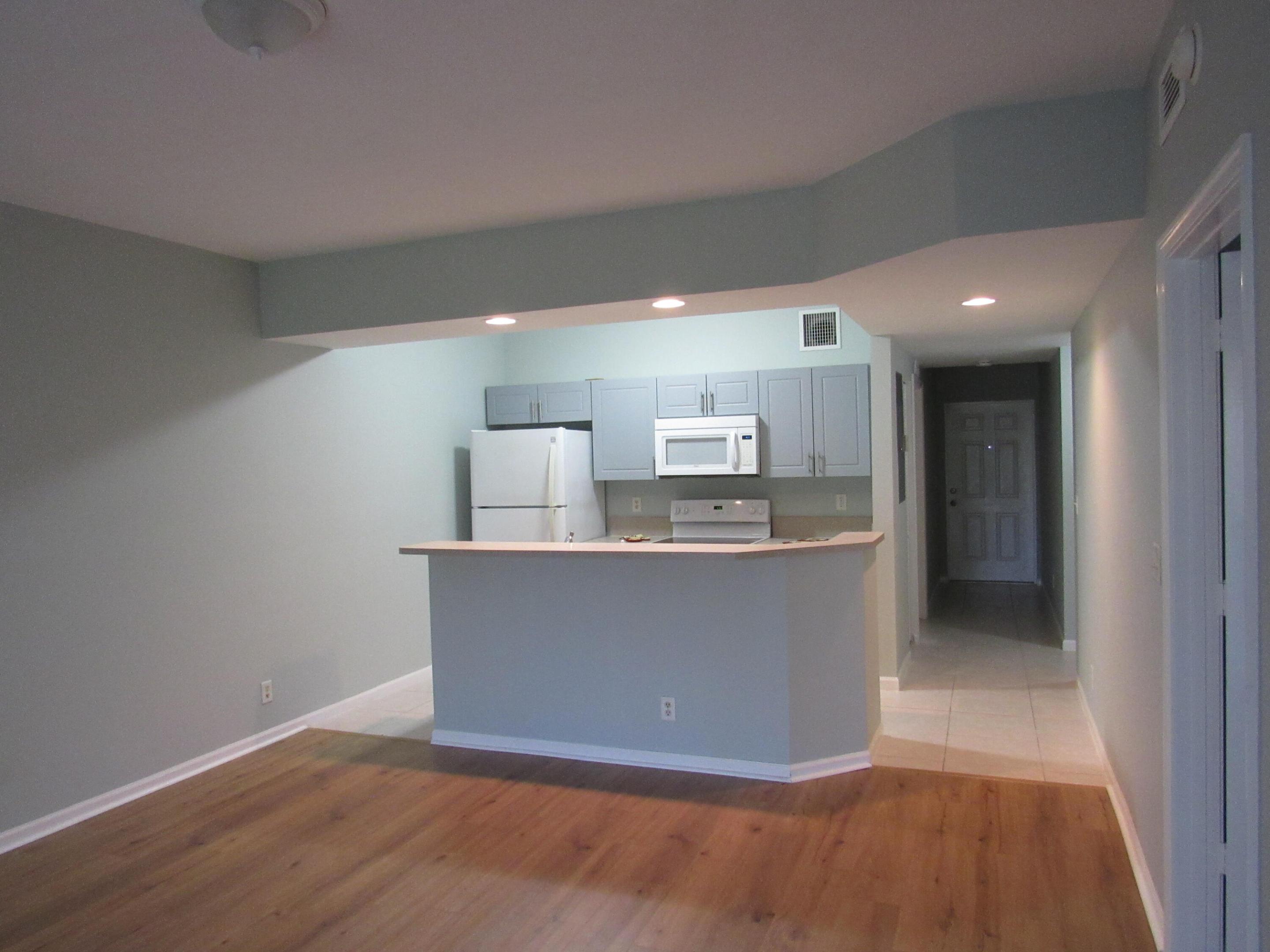 4515 Oak Terrace Drive