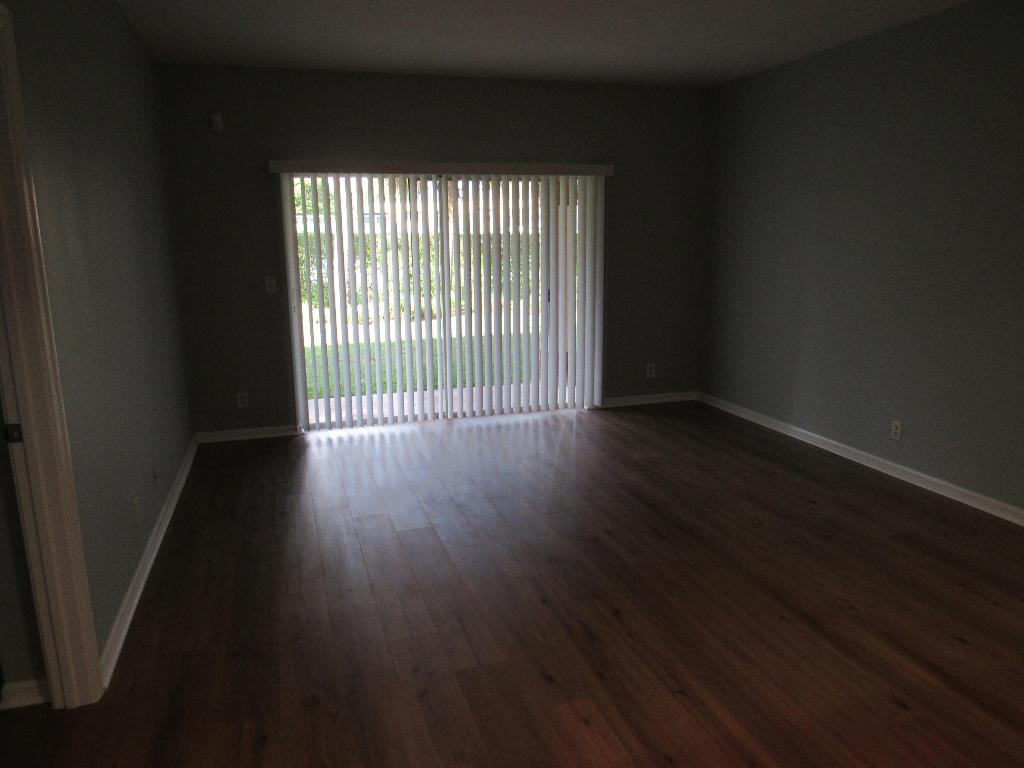 4515 Oak Terrace Drive