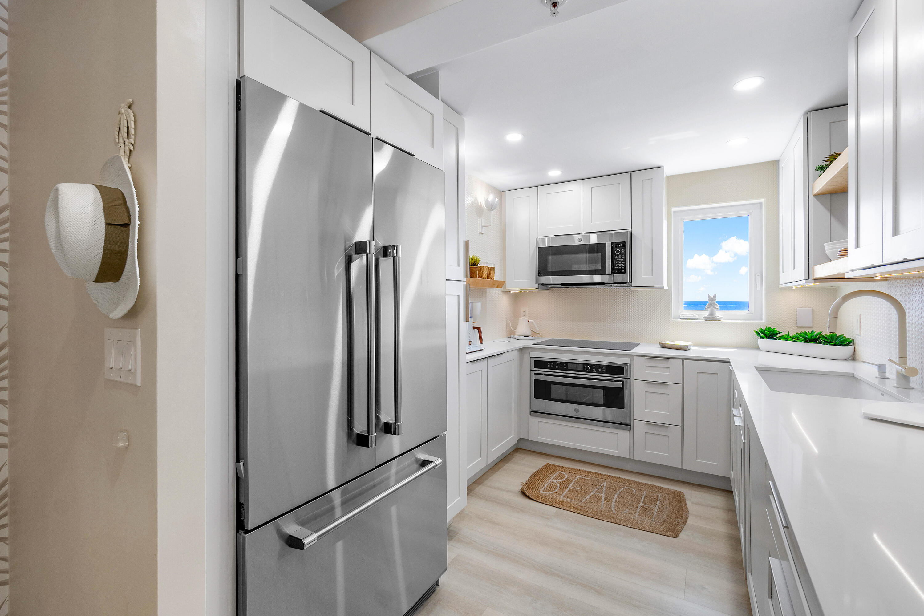 4511 S Ocean Boulevard 907