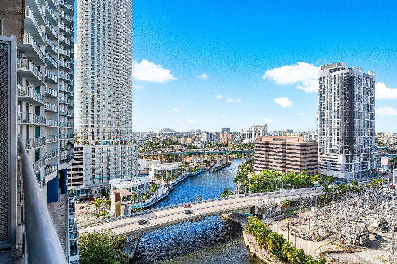 690 SW 1st Court 1913