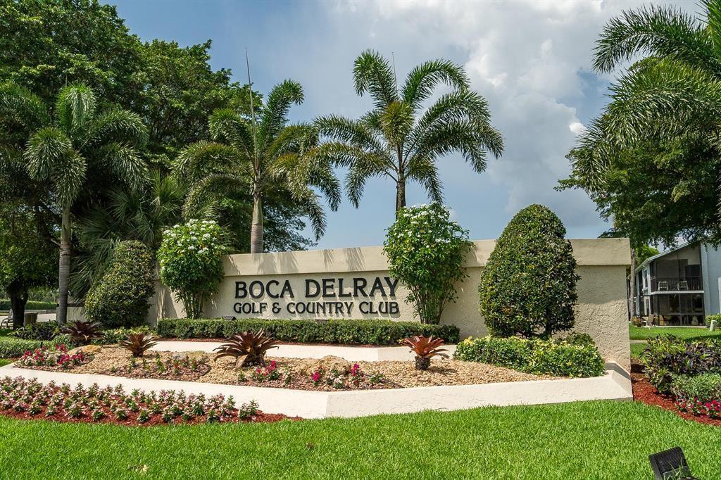 5355 10th Fairway Drive Unit #2