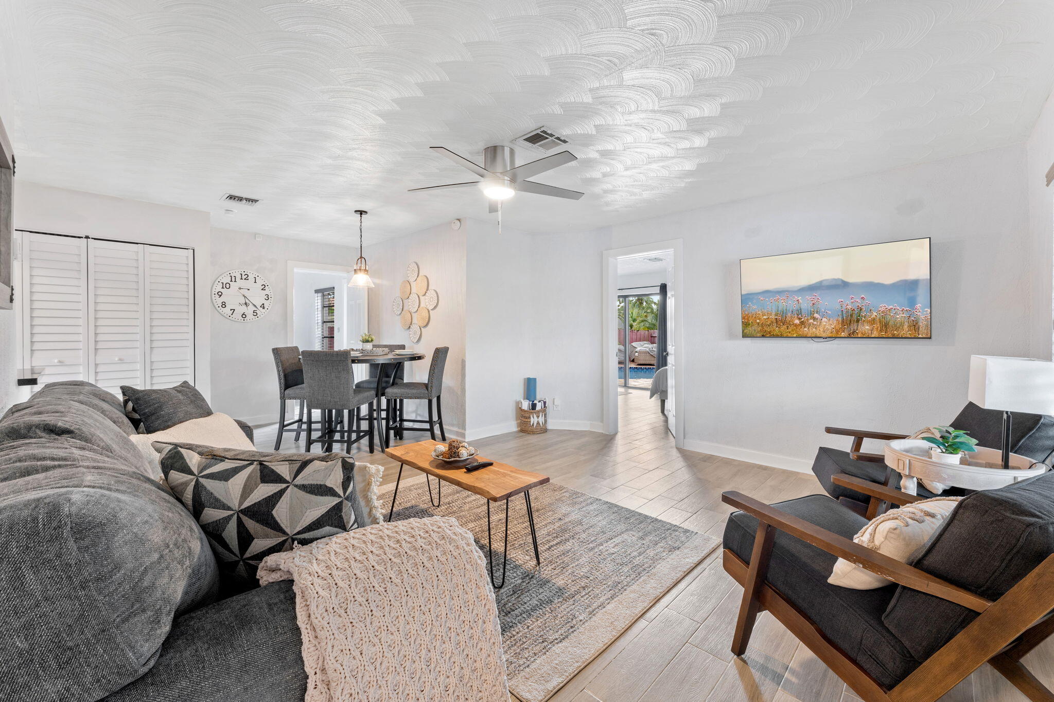 3470 SW 15th Court
