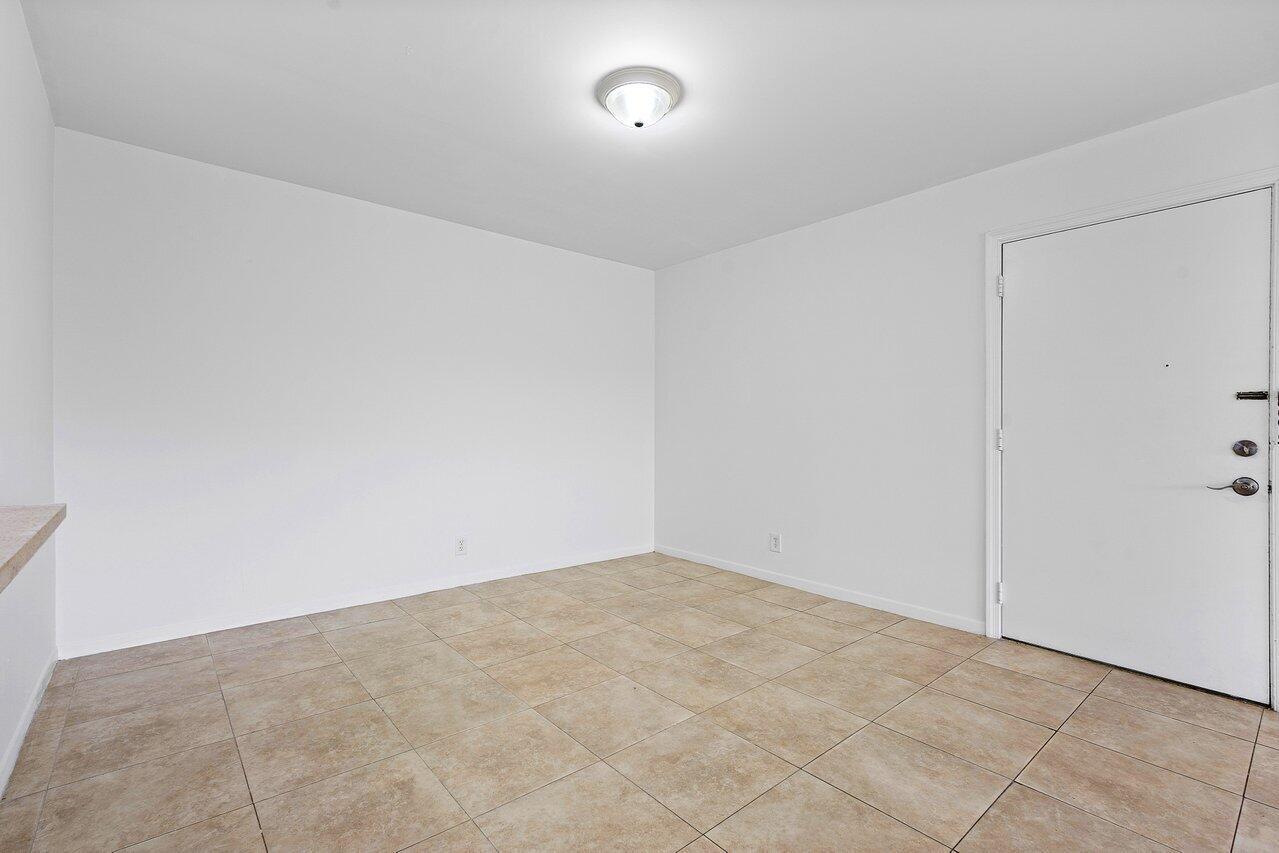 22725 SW 66th Avenue 204