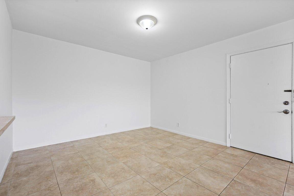 22725 SW 66th Avenue 204