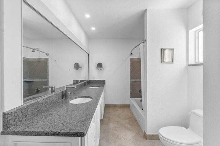 653 NW 10th Court