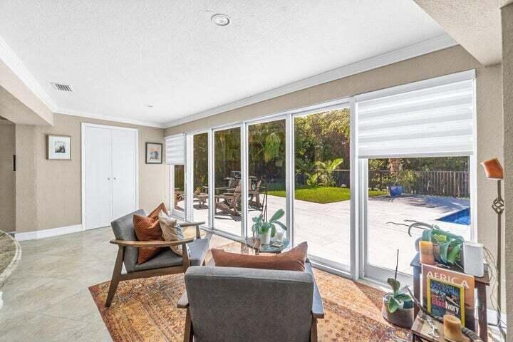653 NW 10th Court