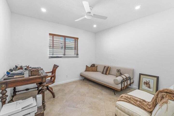 653 NW 10th Court