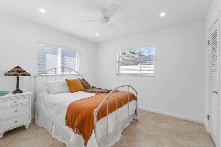 653 NW 10th Court