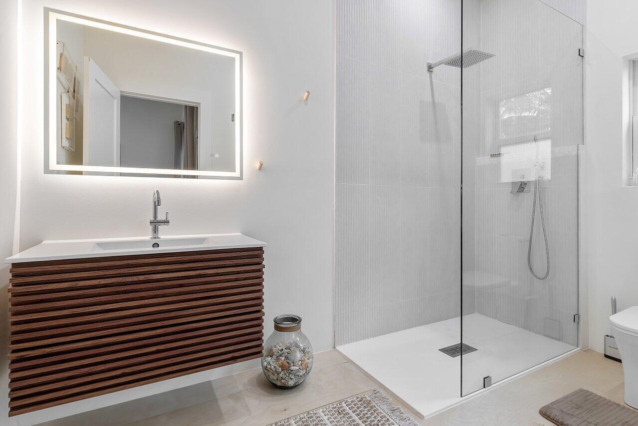 3512 SE 1st Street Boynton Beach 33435