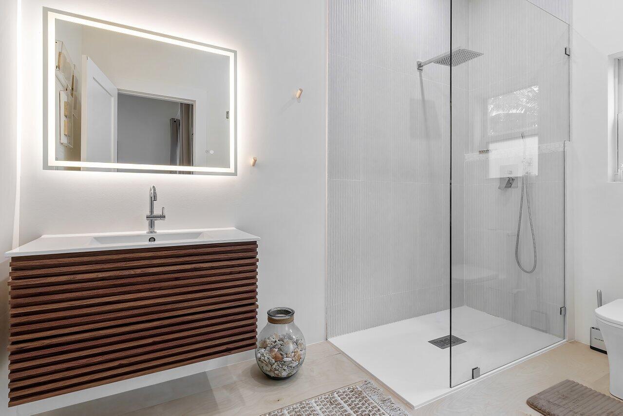 3512 SE 1st Street Boynton Beach 33435